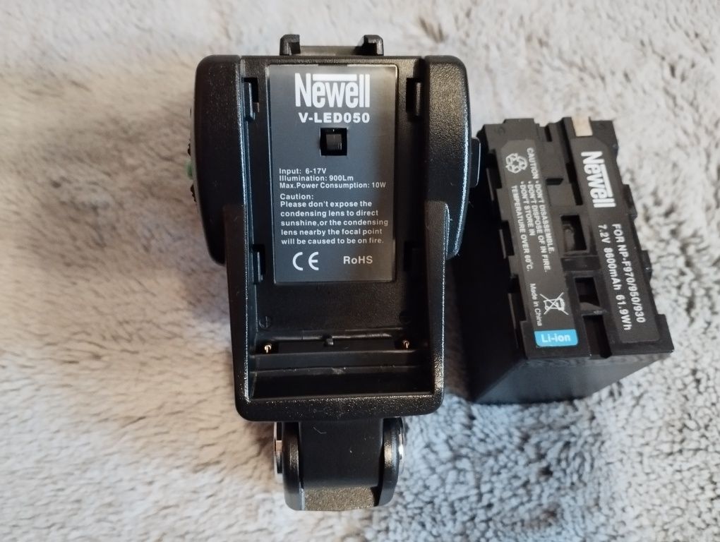 Lampa newell v LED 050