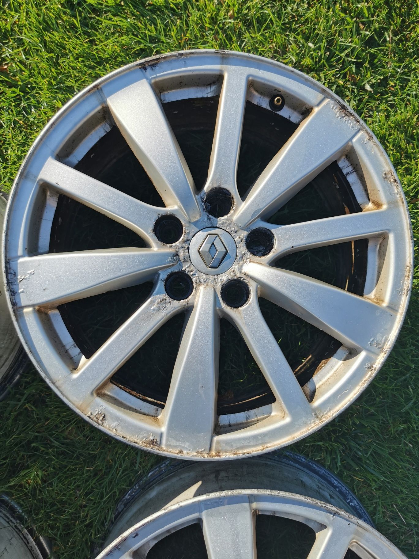 Felgi aluminiowe 5x114,3. 17 cali Renault laguna