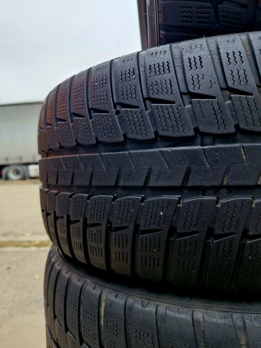 Продам шини Falken HS449 eurowinter 245/45/17
