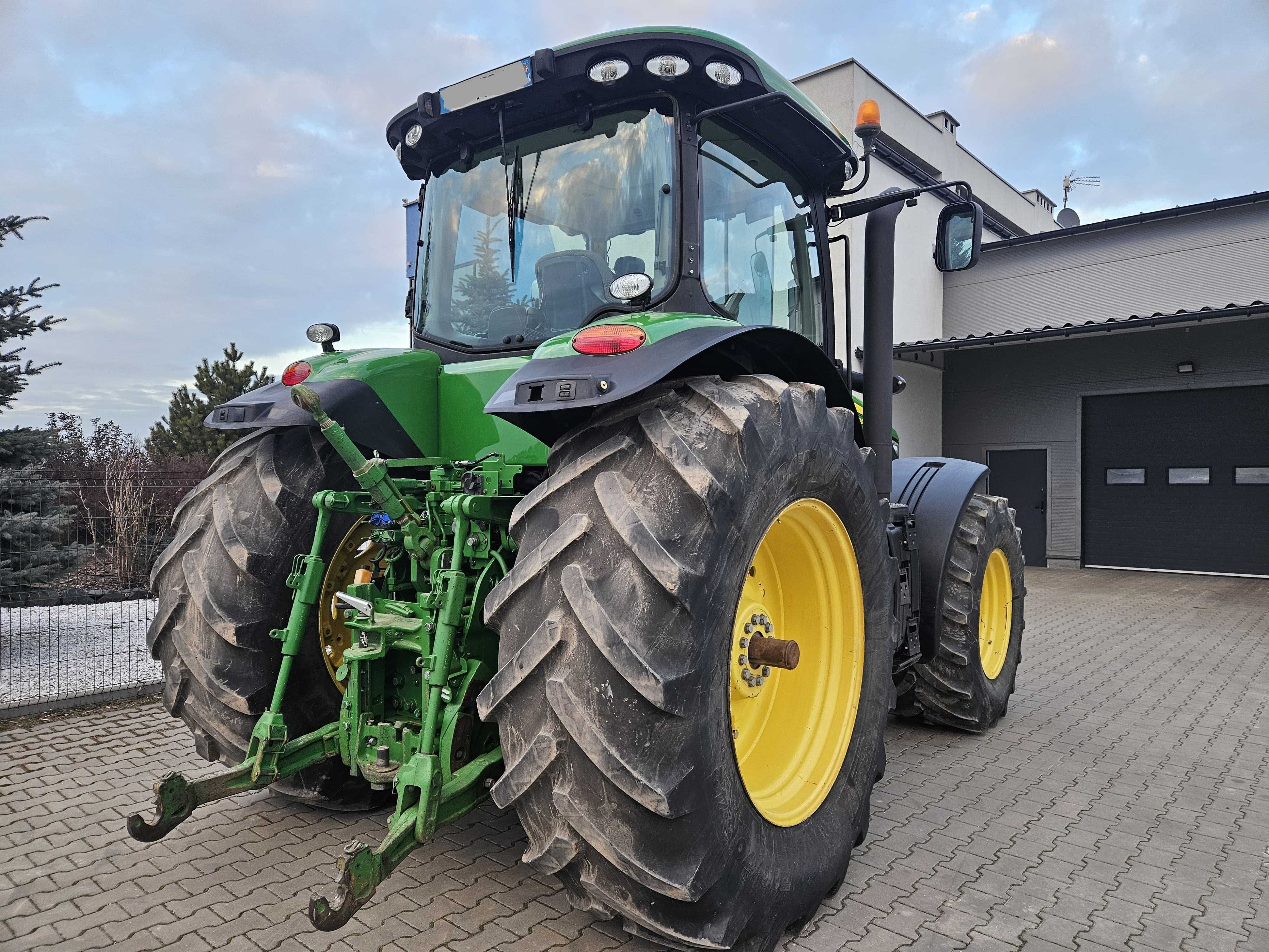 Ciągnik Rolniczy John Deere 7230r Silnik 9l AutoPower
