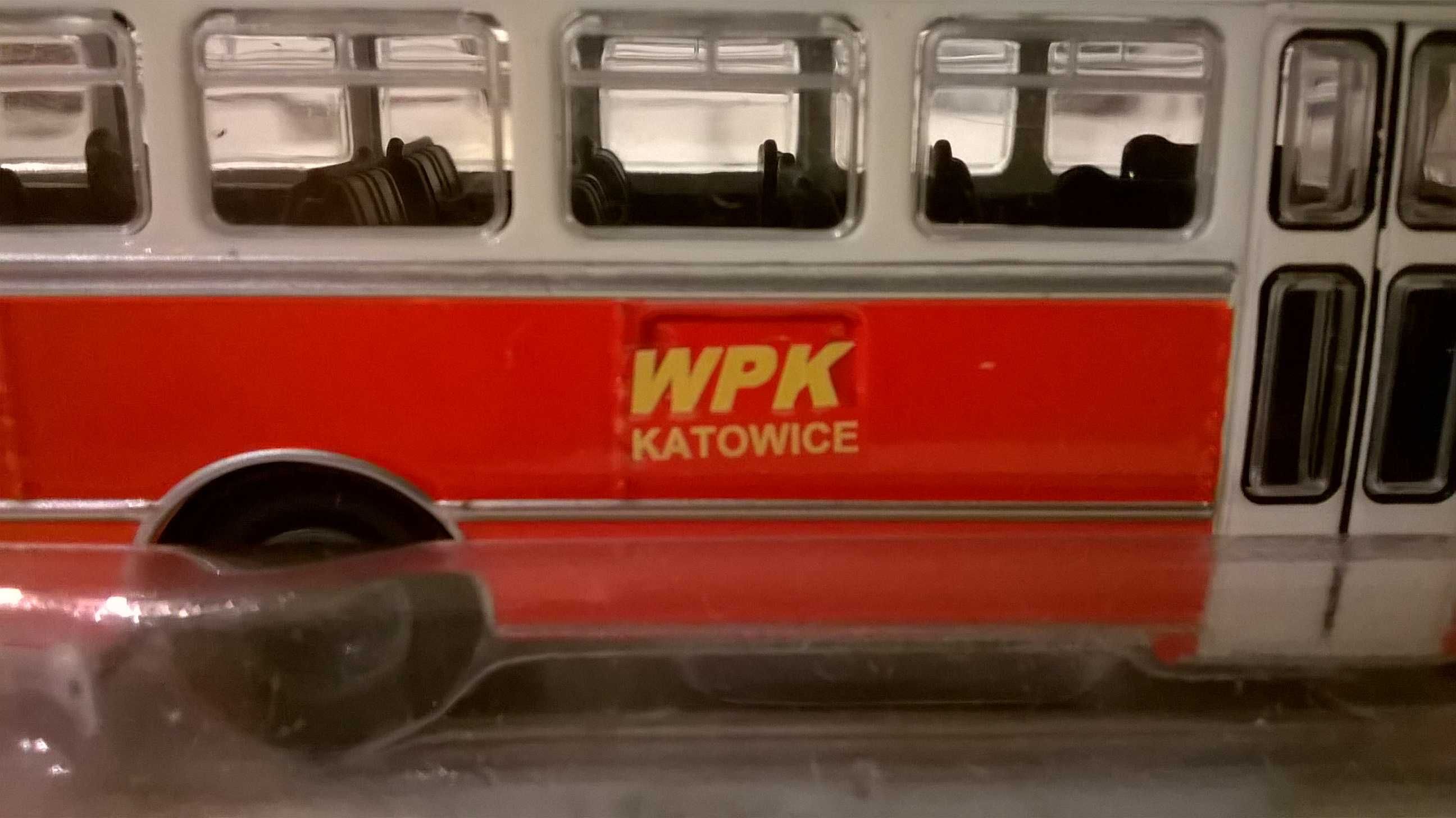 SAN H-100 B z logo WPK Katowice; metalowo-plastikowy; w skali 1:72