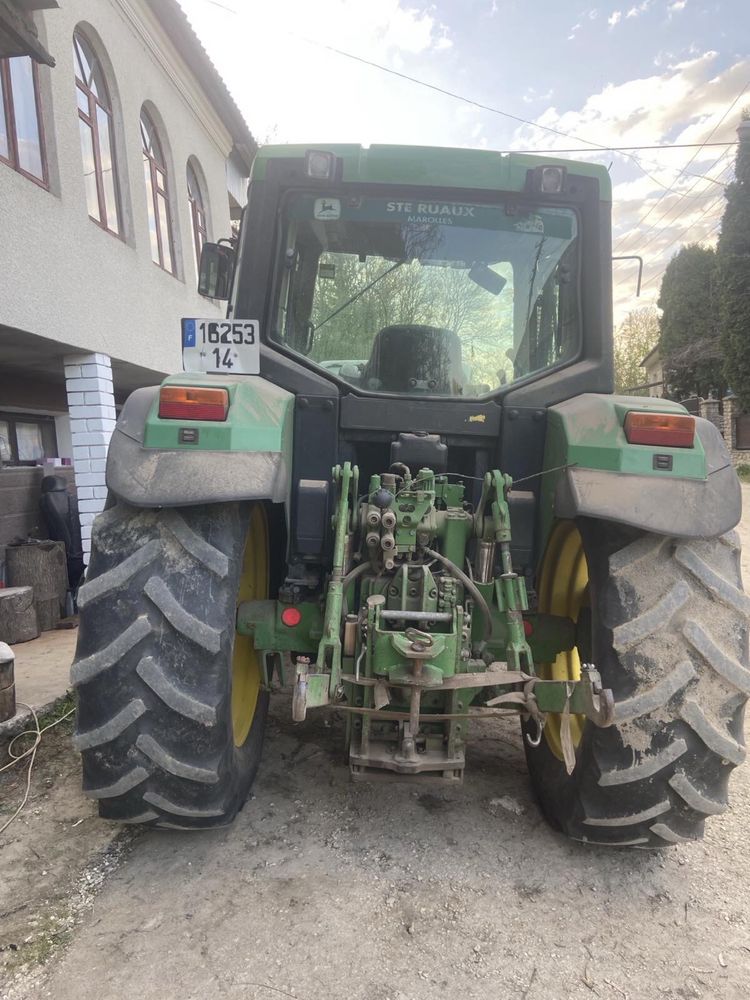 Тракток John Deere 1998 рік