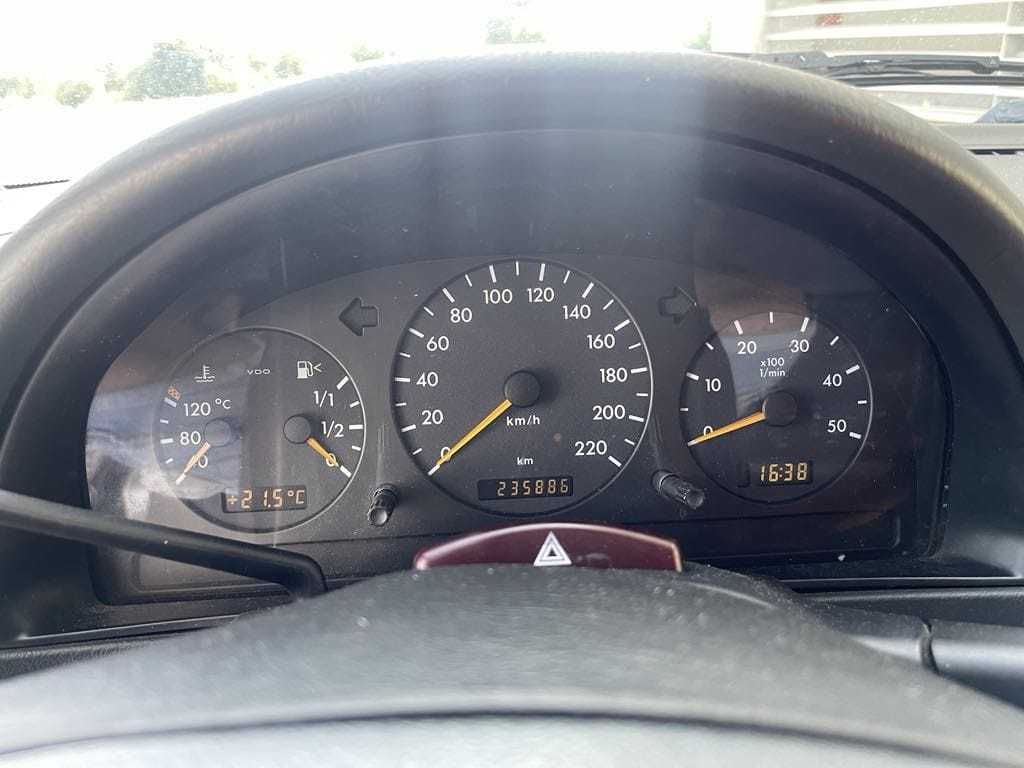 Mercedes ML 270 .