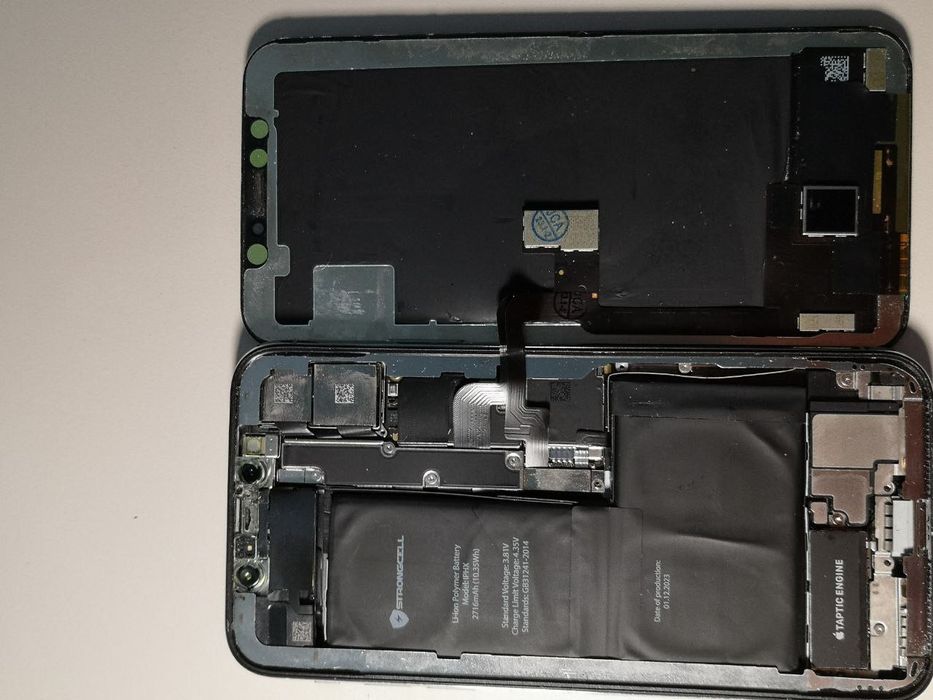 Смартфон IPhone XS