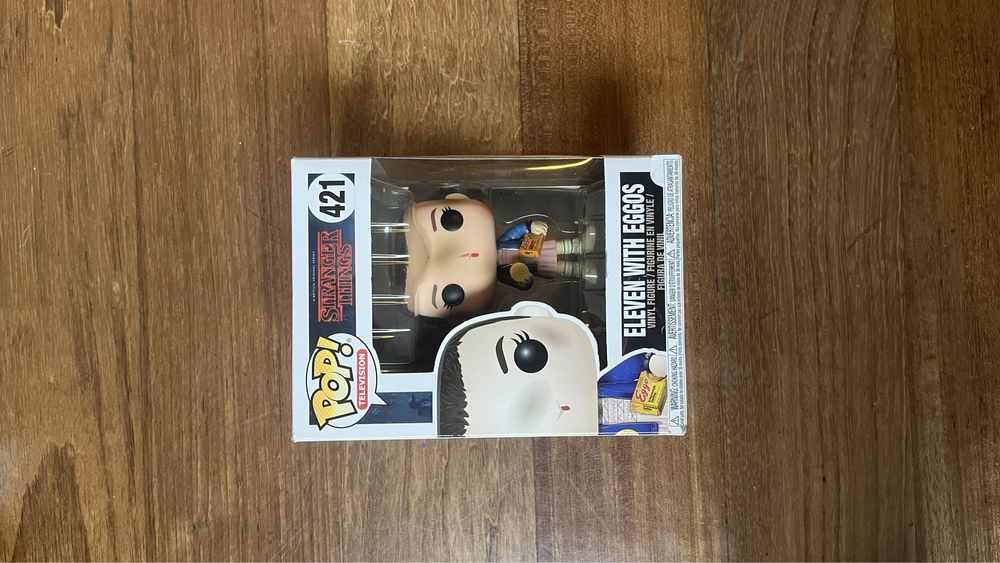 Pop figure stranger things  eleven with eggos
