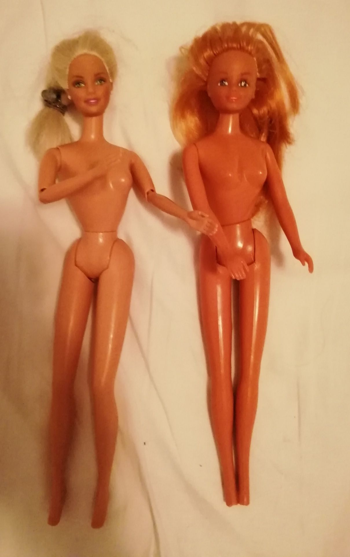 Bonecas tipo Barbies