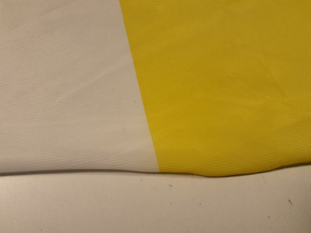 Tkanina flaga biało/żółta szer.83 cm.