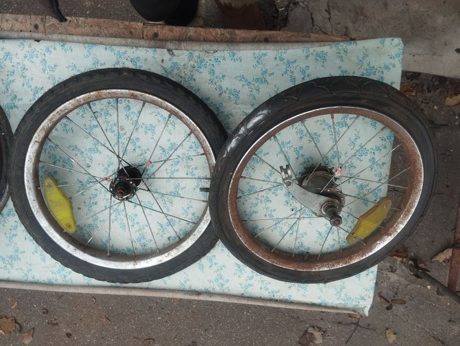 Колёса для тачки от детского велосипеда