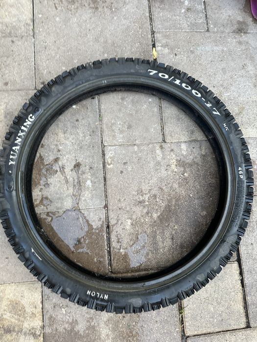 Продам покрышку 70/100-17