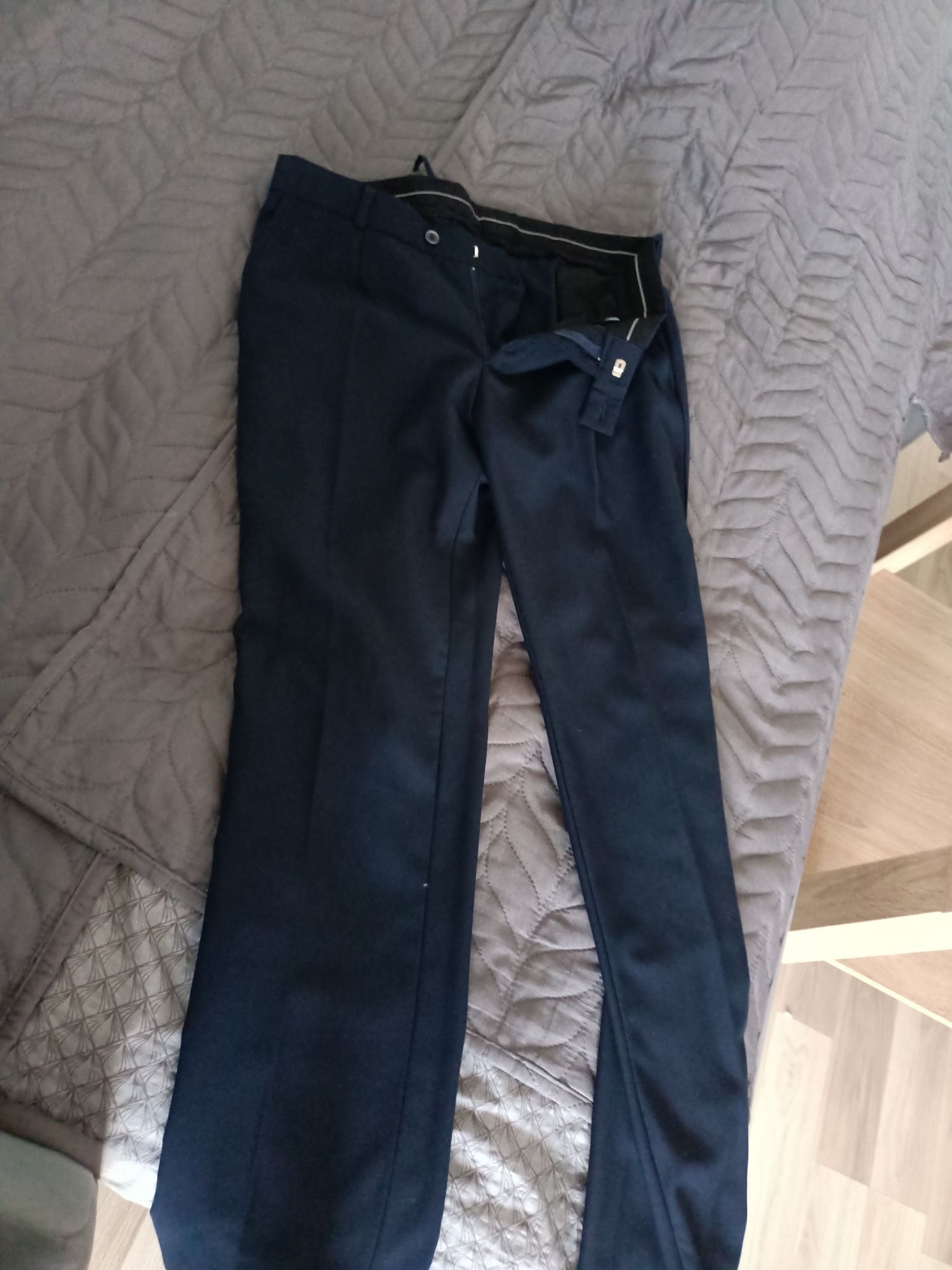 Garnitur  Westus(wełna 70%)Slim