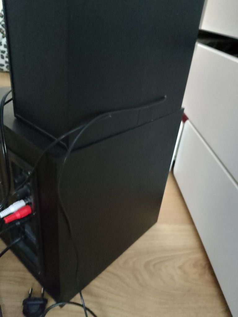 Sprzedam używane głośniki Genesis  w dobrym stanie