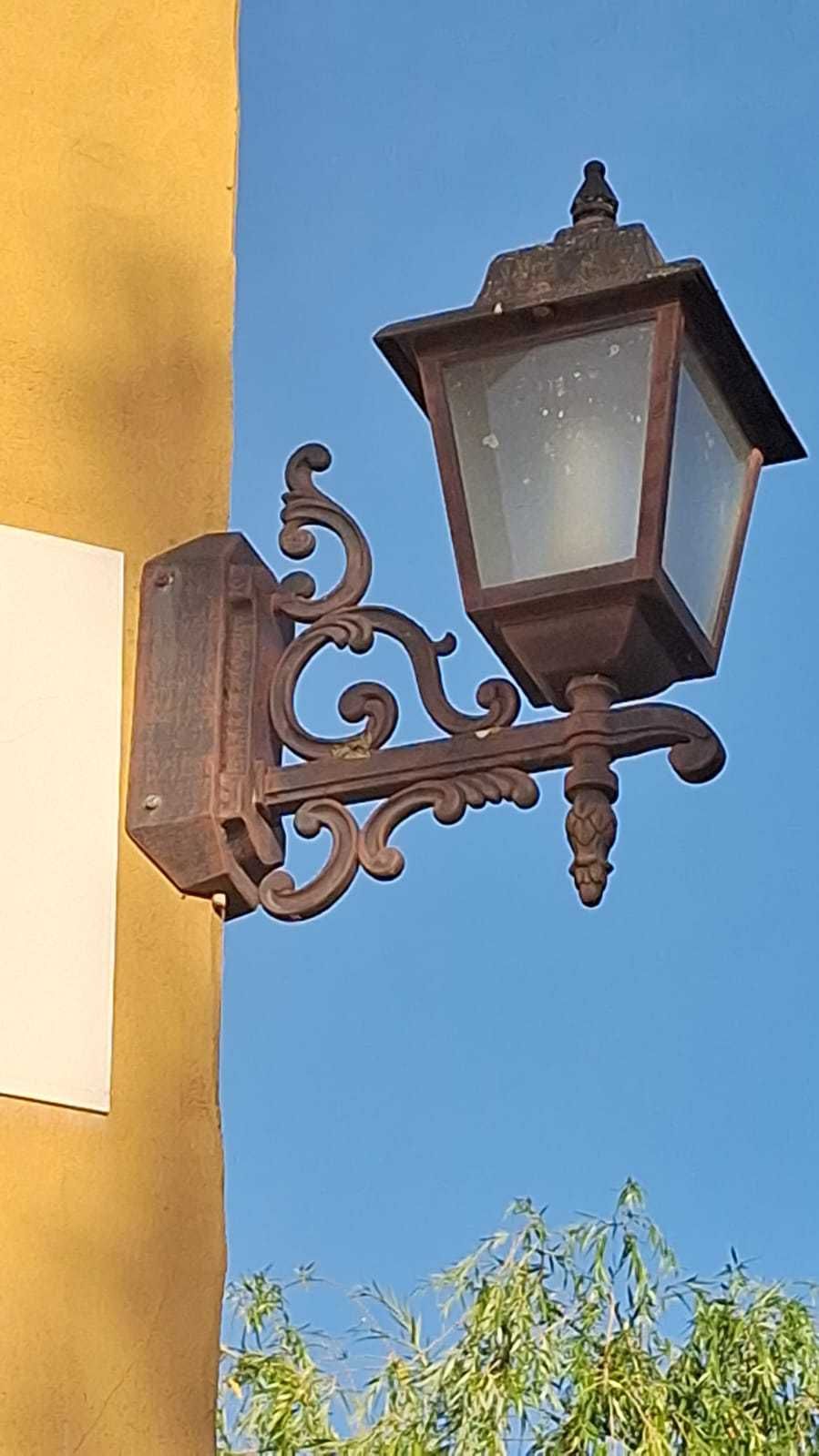 Lanterna ferro rua
