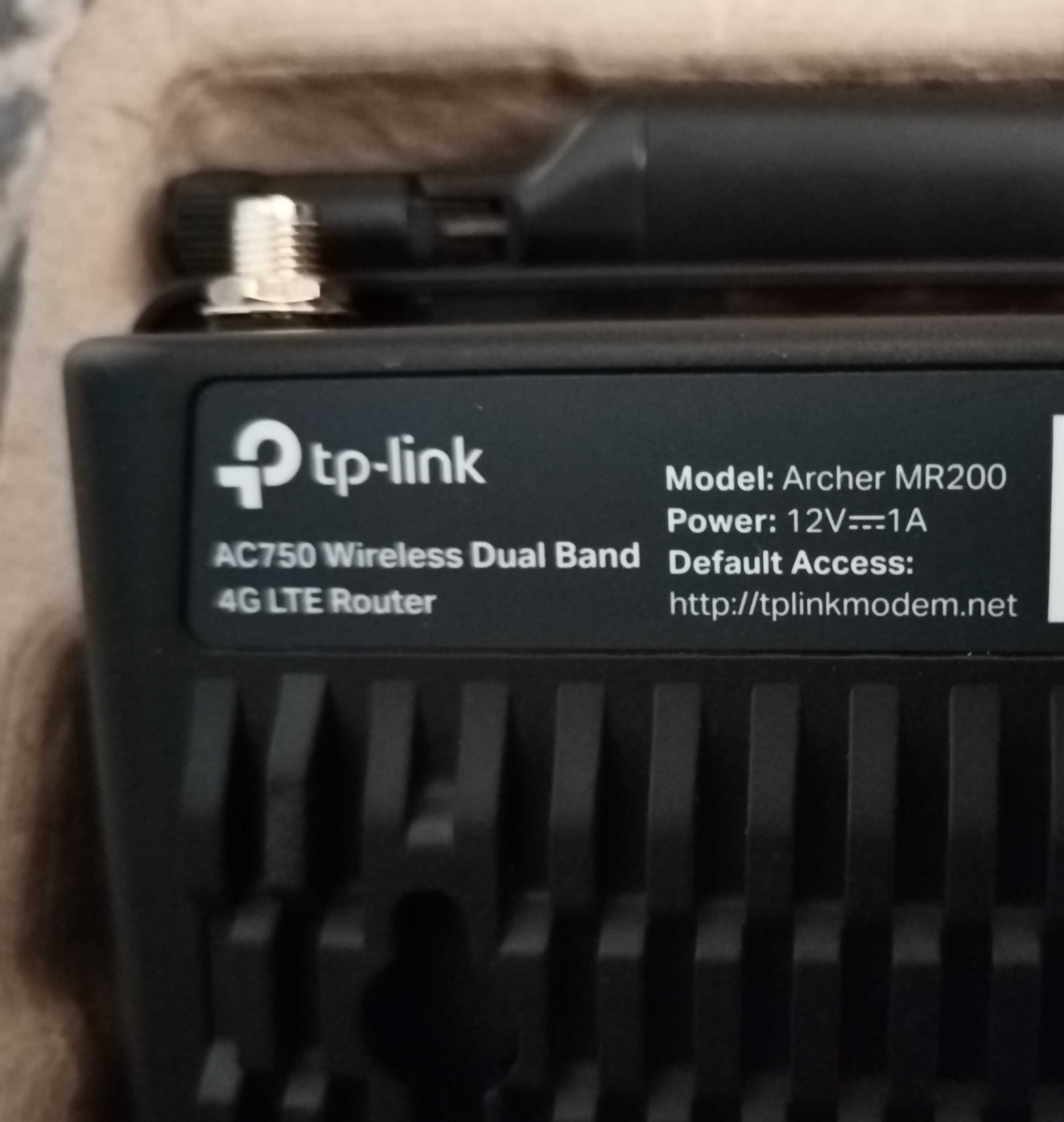 Router 4G TP-Link Archer MR200
