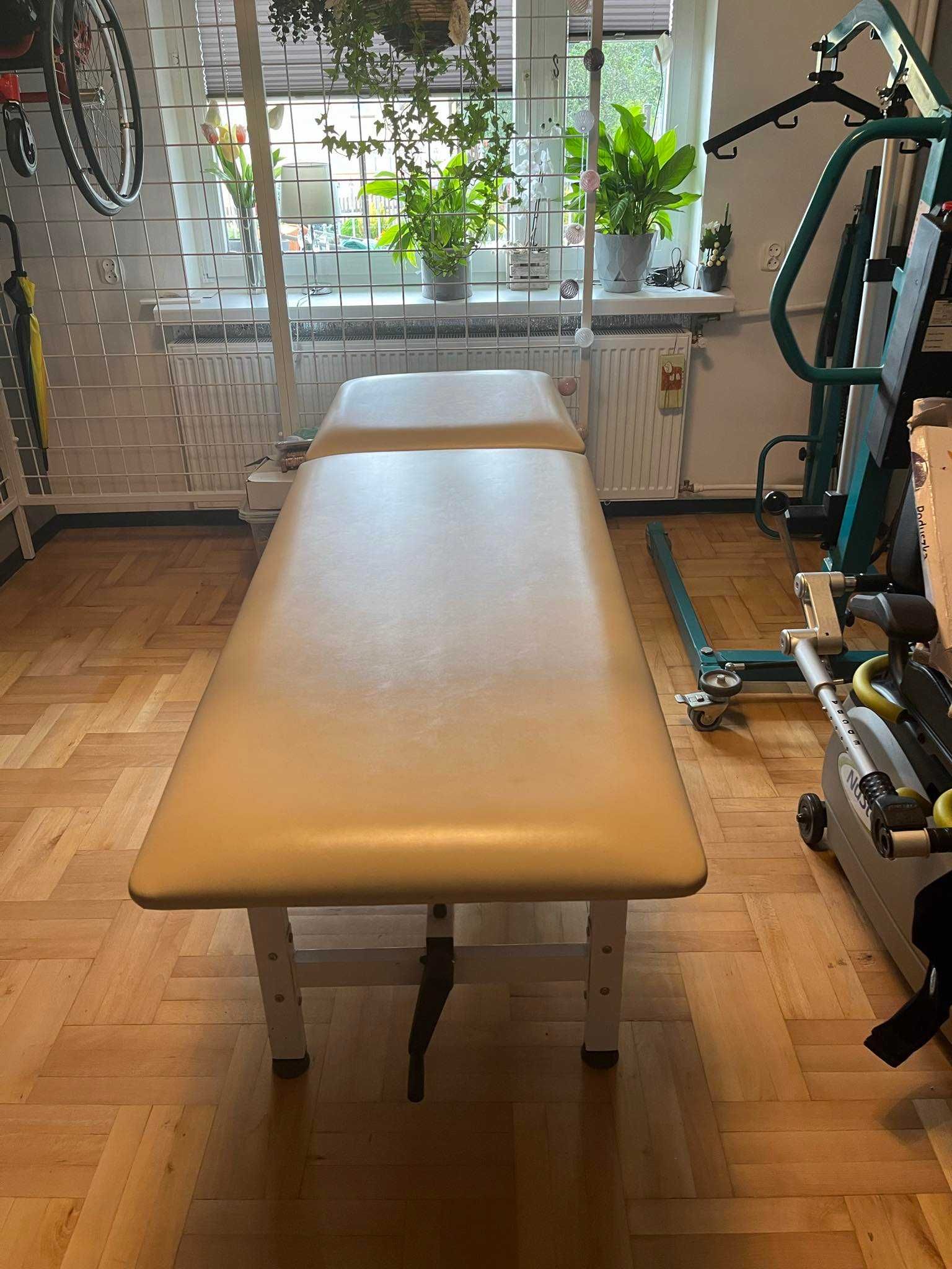 Rehabilitacyjny stół do masażu i fizjoterapii marki Juventas