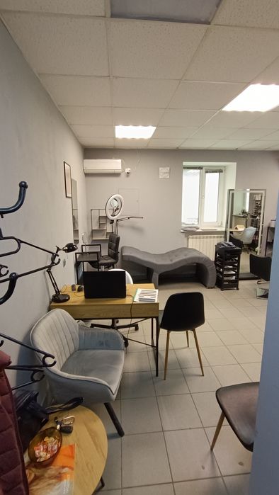 Оренда місця майстру краси (бровіст / лешмейкер / візажист)