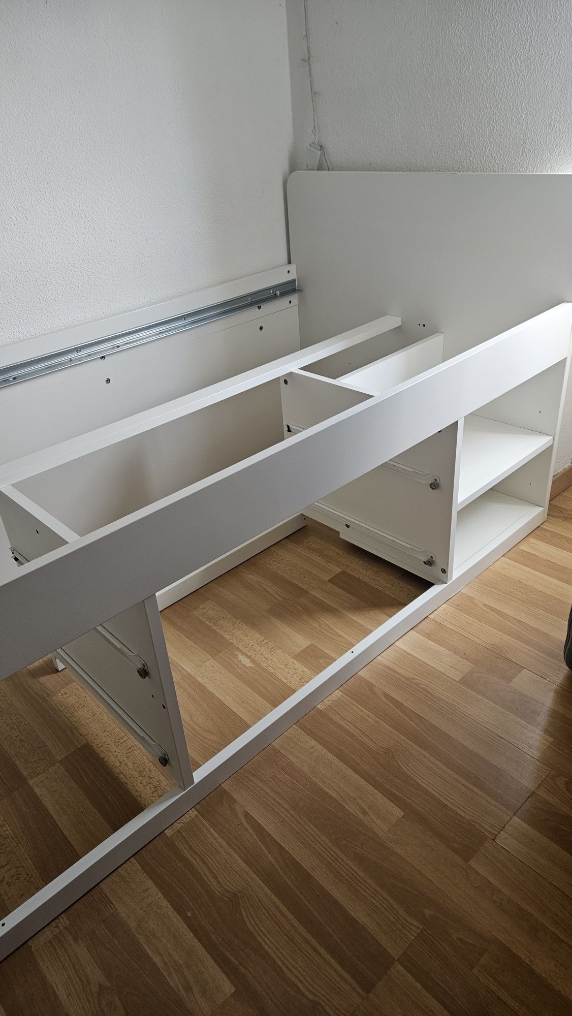 Cama e estrato ikea