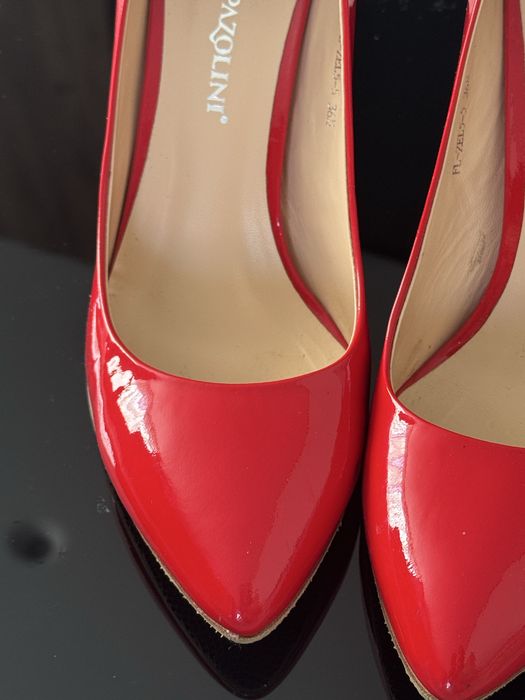 Туфлі - човники червоні Carlo Pazolini