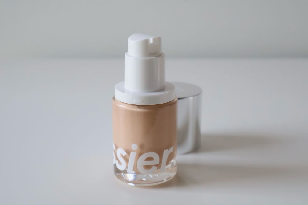 Base Glossier Stretch Foundation #L2 – PORTES INCLUÍDOS
