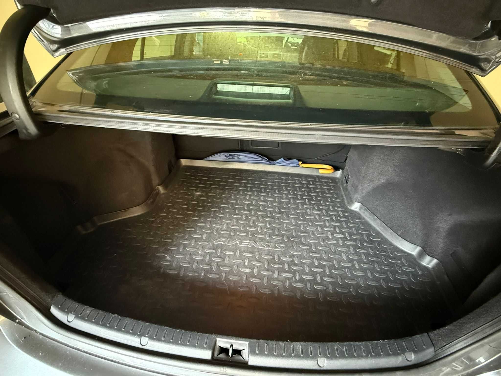 Toyota Avensis - stan bdb drugi właściciel niski przebieg