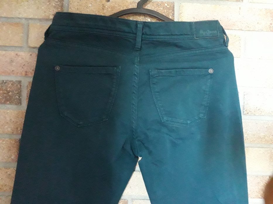 Jeans Zara | bordô e azul petróleo  Pepe Jeans