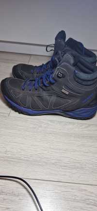 Merrell  42.           .