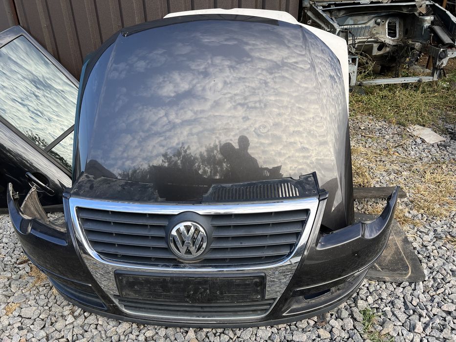 Бампер решотка Volkswagen Passat b6 Пассат б 6