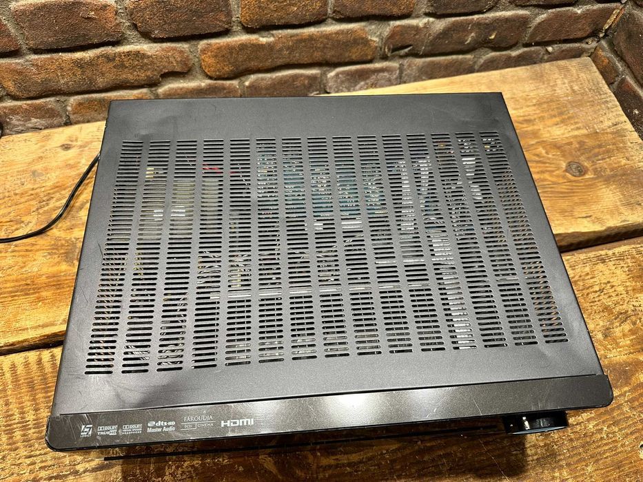 Amplituner Kina Domoweg Harman Kardon AVR 255