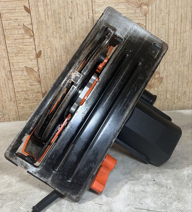 Дискова пила → Дніпро-М ДПЕ-1800 на 1.8 кВт. | Ø диску - 185 мм.