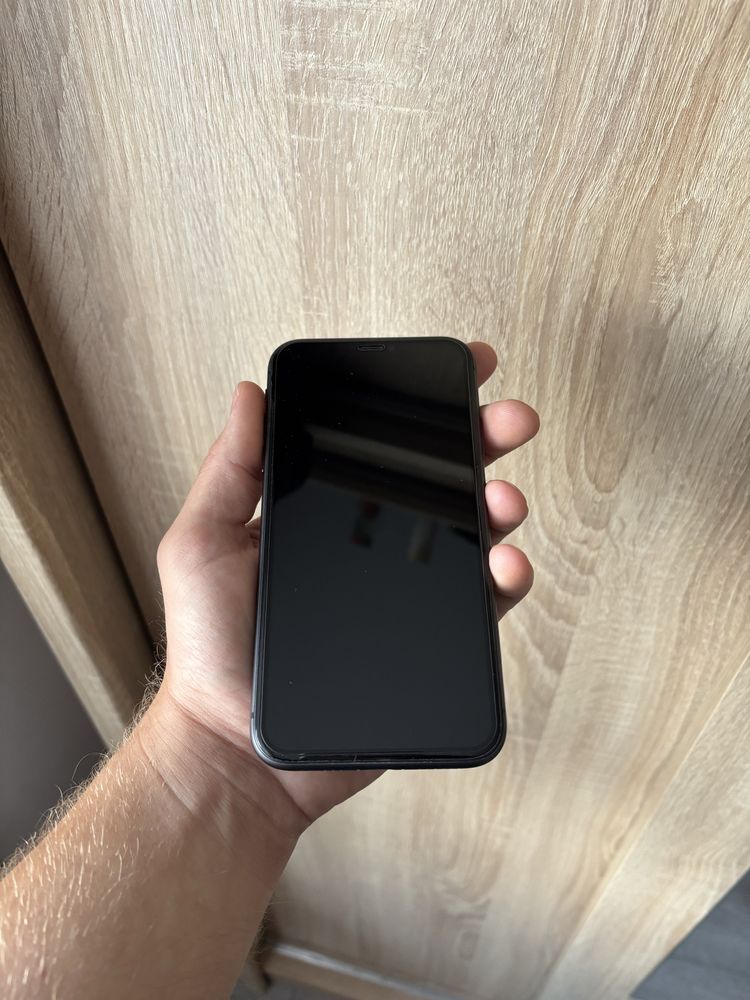 Apple iPhone 11 64GB Black