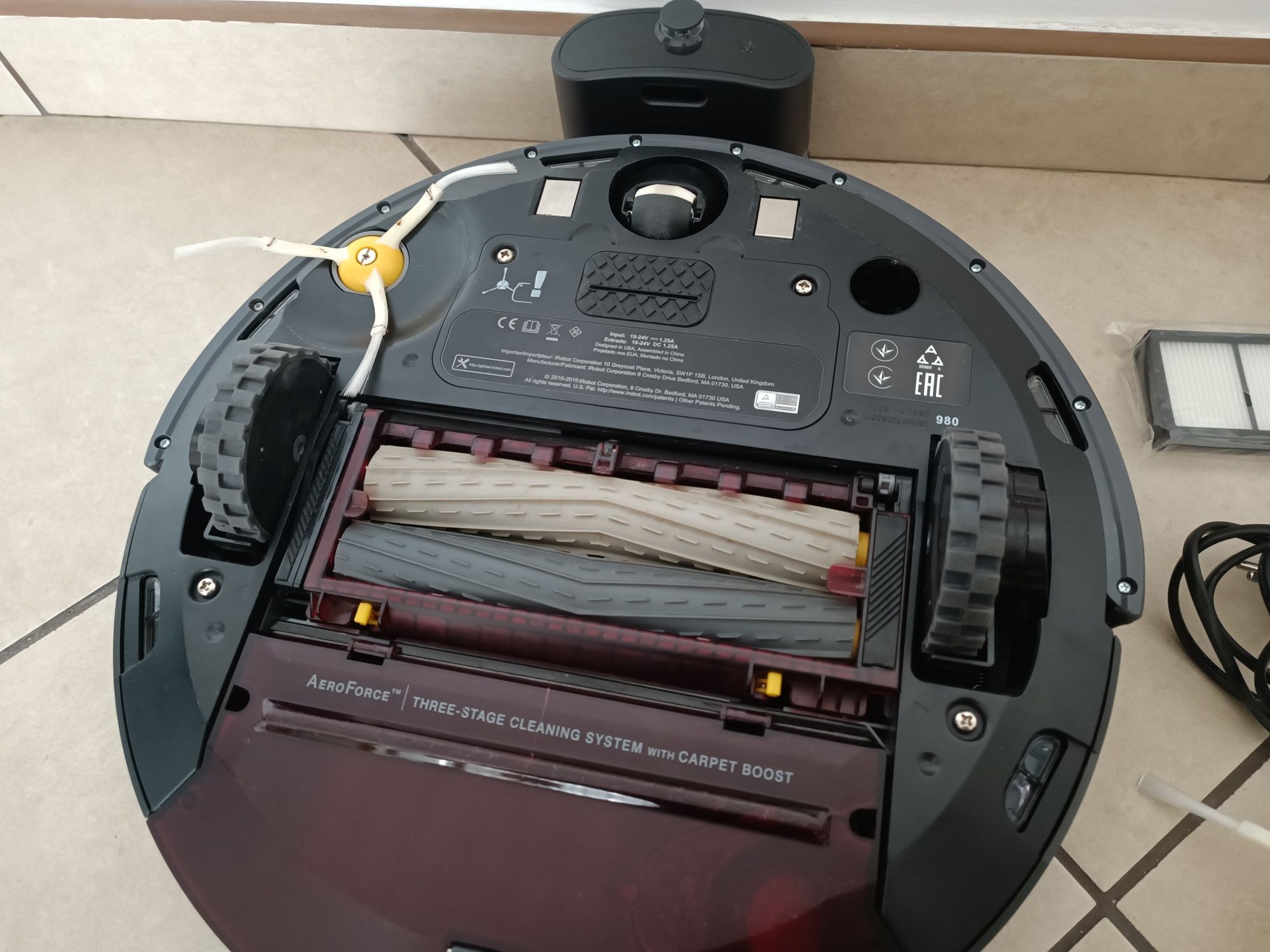 iRobot Roomba 980 stan bardzo dobry plus nowe filtry