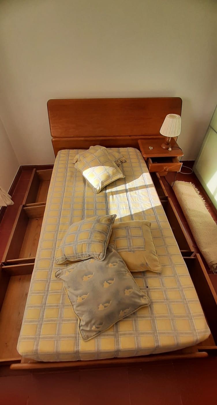 Cama individual Cerne