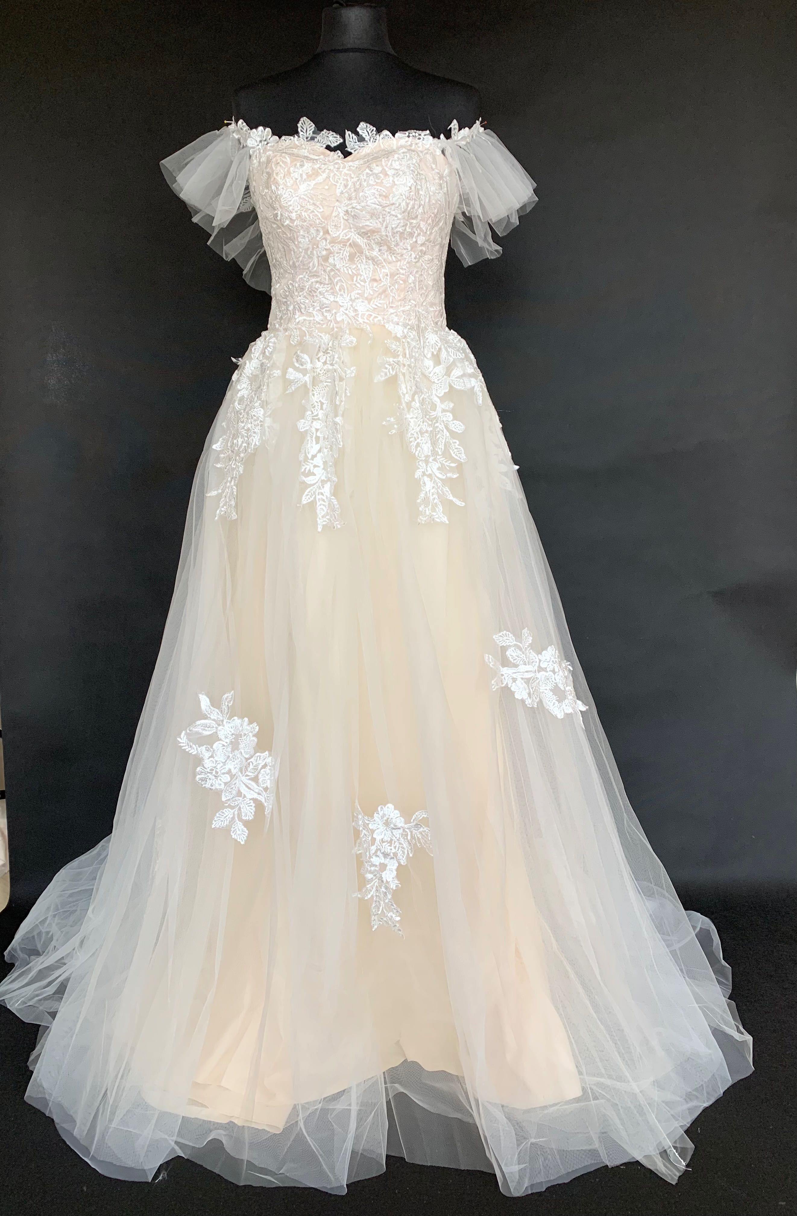 Suknia ślubna boho LINIA-A wiązana koronka 38 M