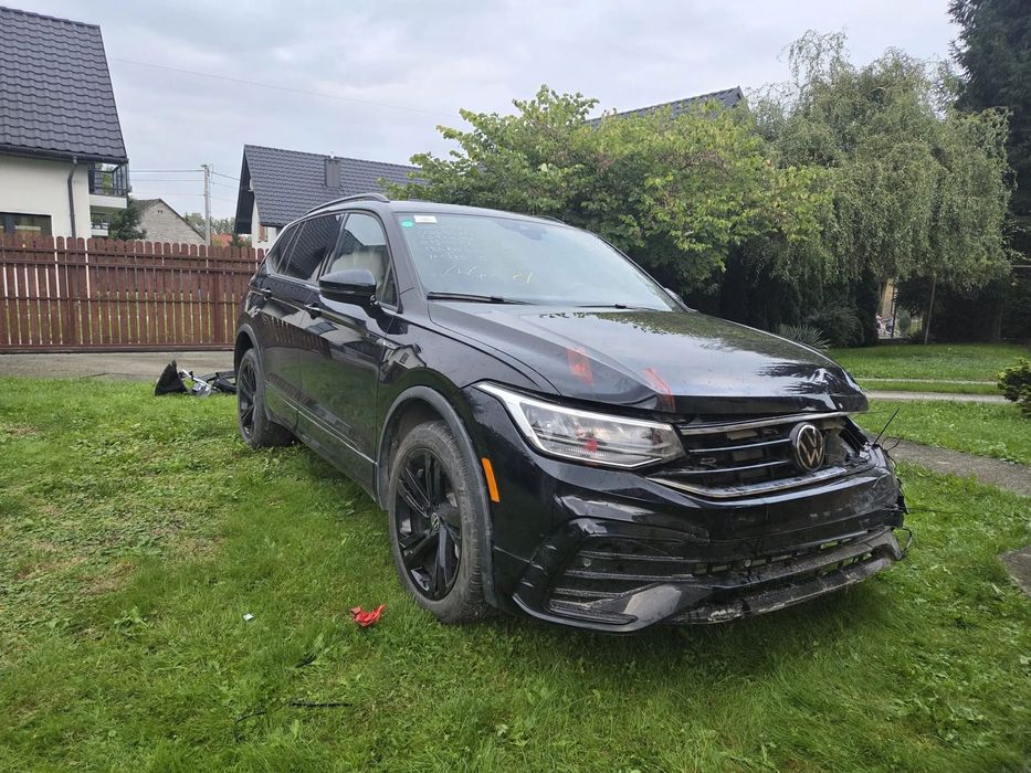 Volkswagen Tiguan Volkswagen Tiguan R-Line, Panorama, 18k km, Lekka szkoda