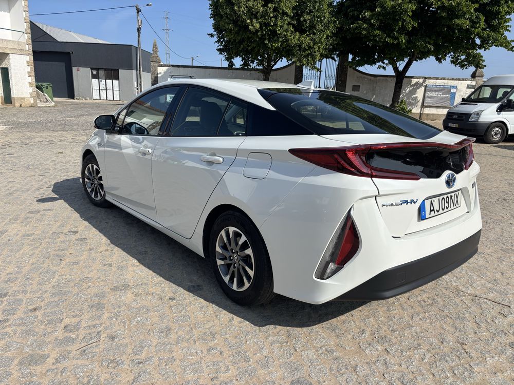 Toyota Pryus Hybrib Plug-in