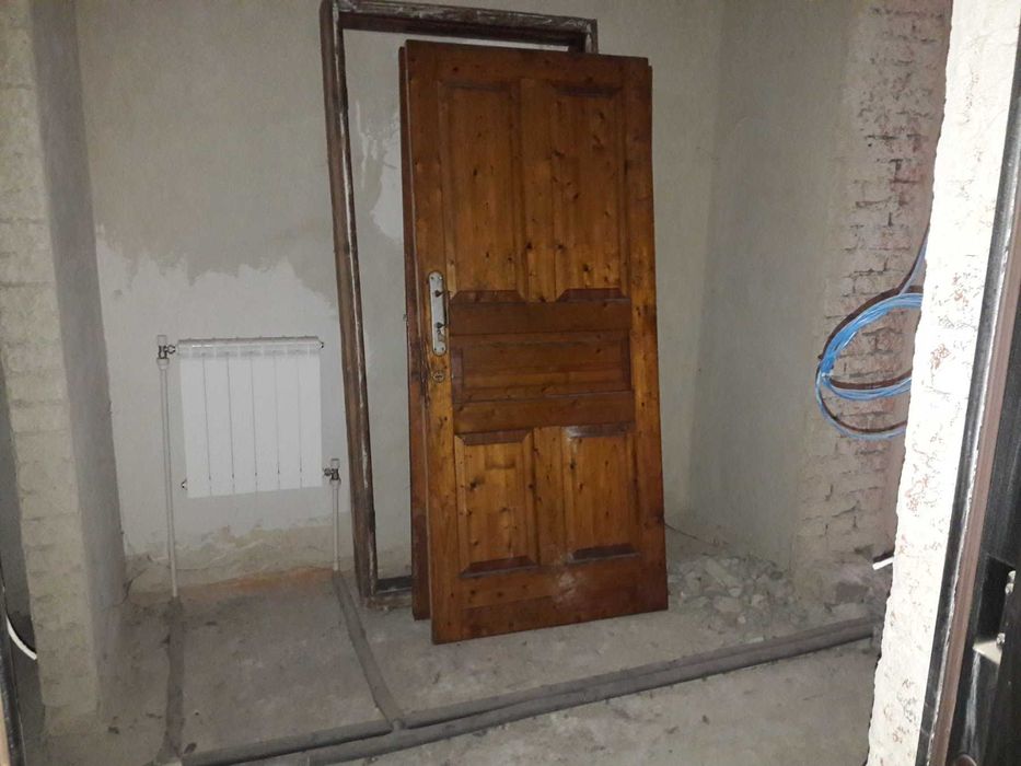 Продам 2 кімнатну квартиру в с  Рожни