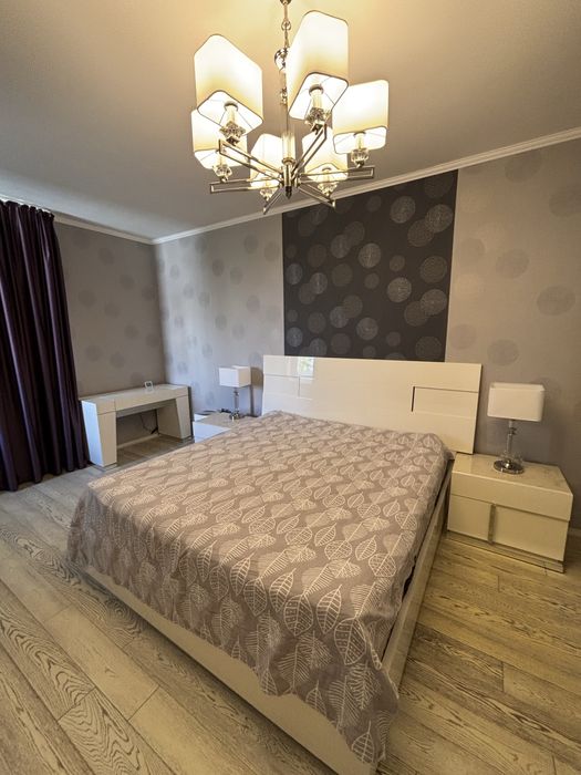 Двохкімнатна квартира в довгострокову оренду,Стрийський парк.