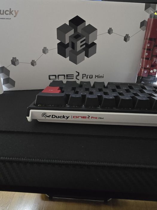 Teclado mecânico ducky one 2 pro