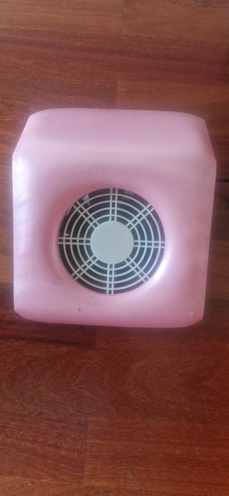 Aspirador de pó de unhas