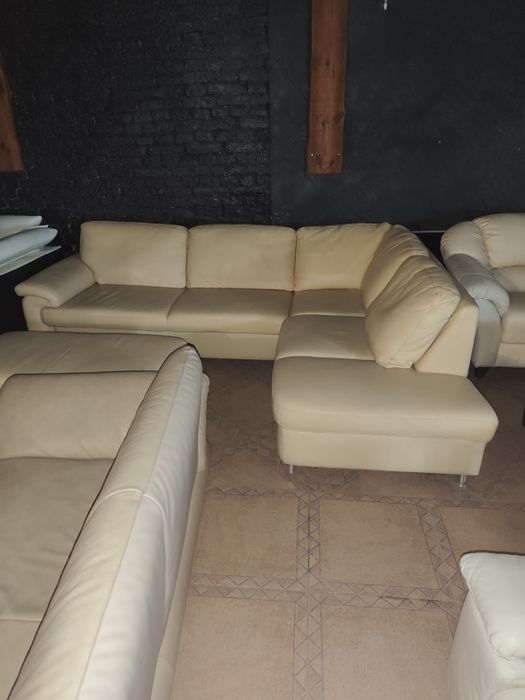 Кожаный, шкіряний кутовий диван+пуф (280303)