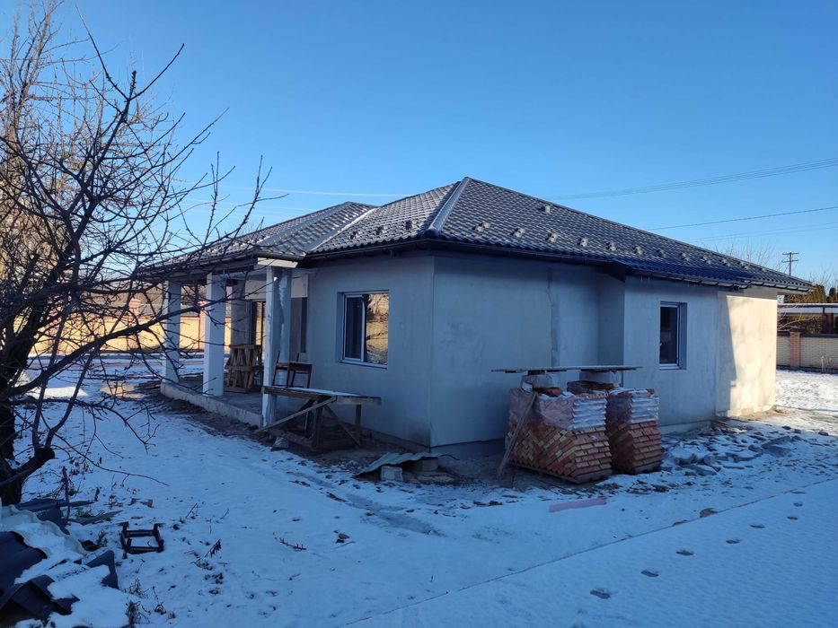 Дом будинок в центрі с Петропавлівске (Бориспольский рн), поруч Гора