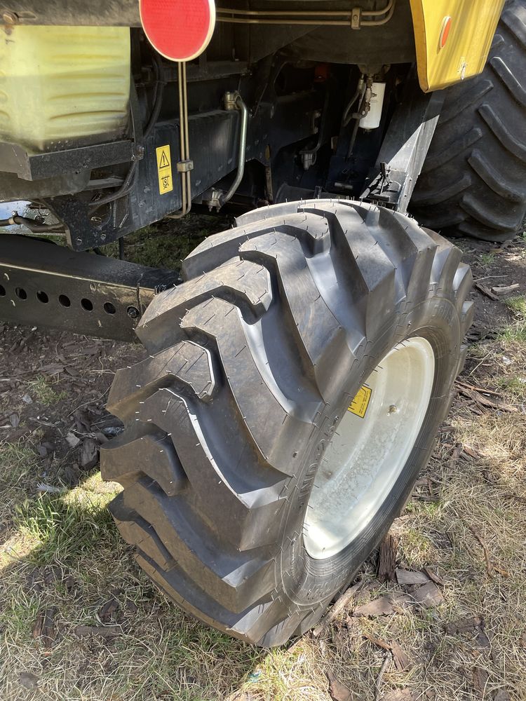 Комбаин NEW HOLLAND CS6090.