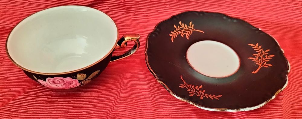 Chávena e Pires em Porcelana