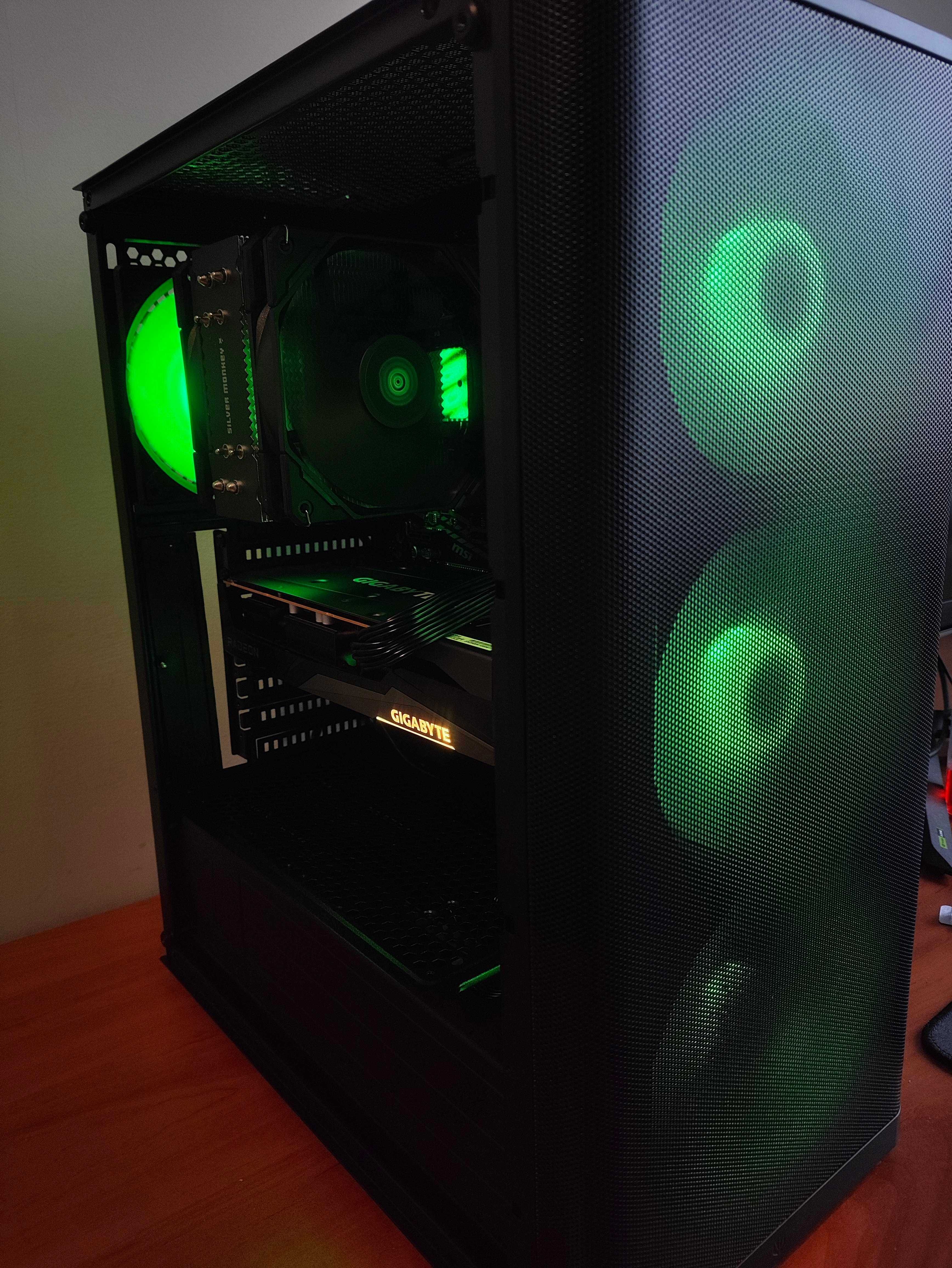 Nowy komputer gamingowy ARGB R5 5600/RX7600OC/32GB/M.2 1TB