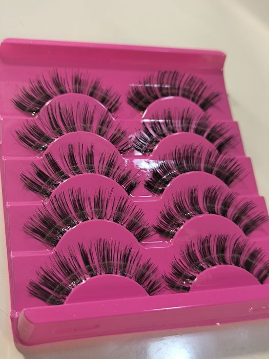 Sztuczne rzęsy na pasku 5 par