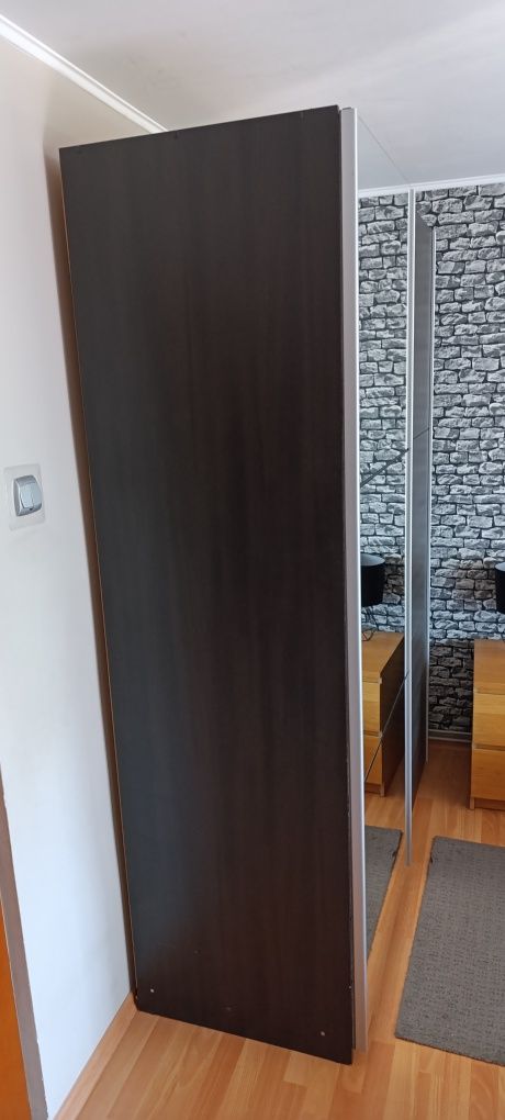Szafy przesuwne z lustrem 153 cm