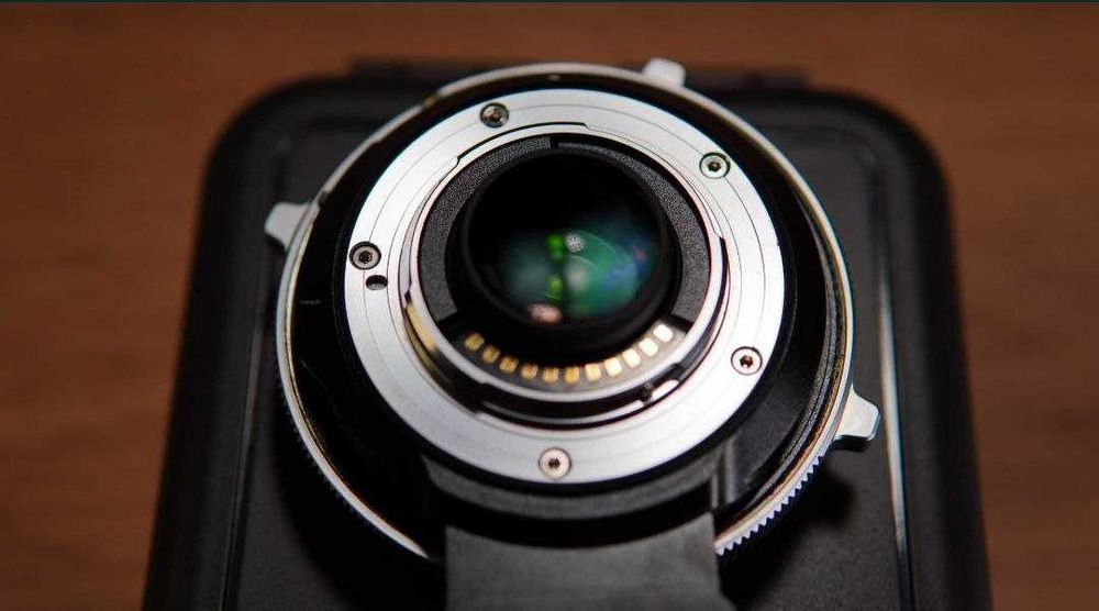 Metabones Speed Booster XL 0.64x EF → BMPCC 4K (Оригінал)