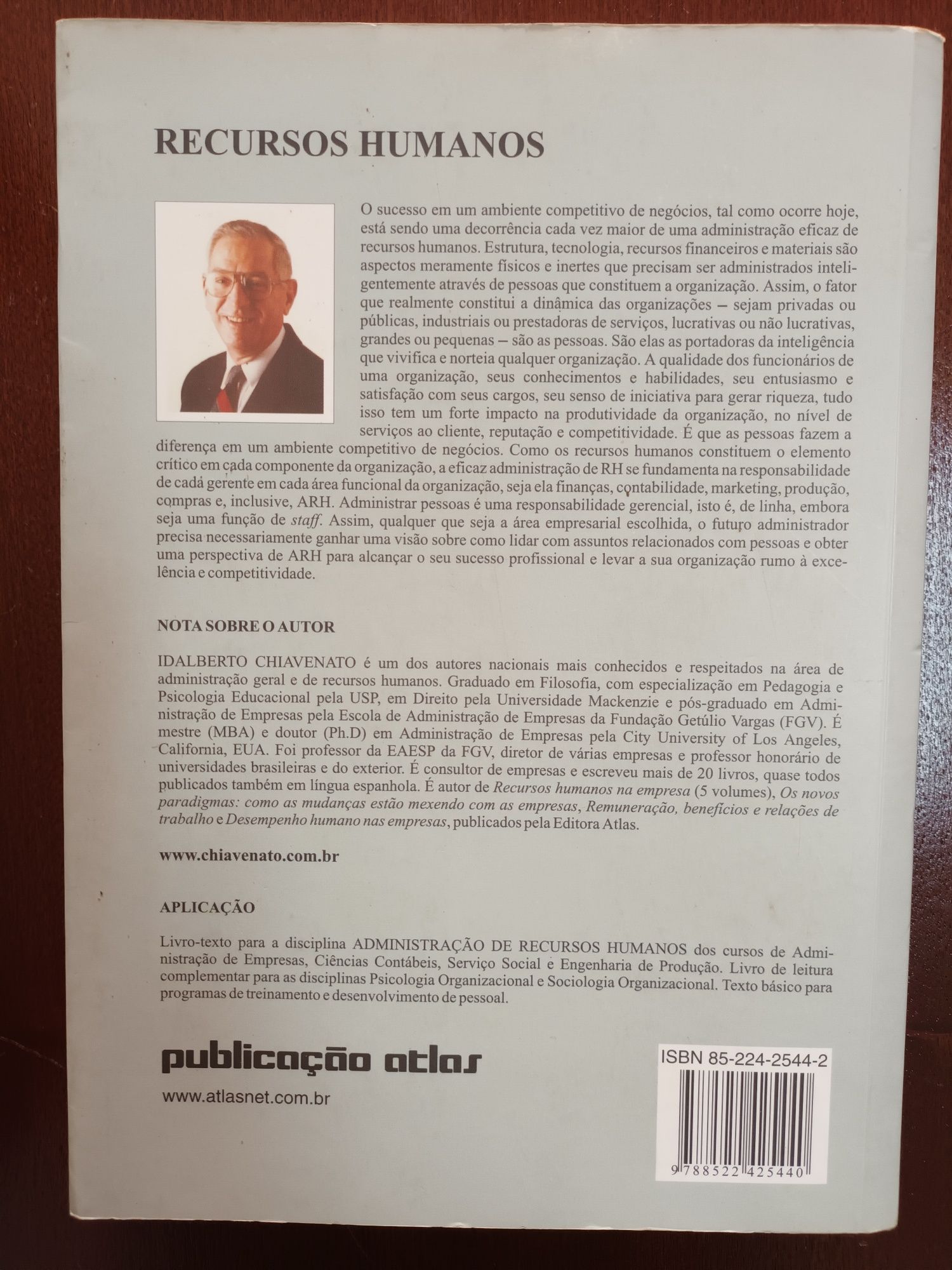 Livro "Recursos Humanos" de Idalberto Chiavenato