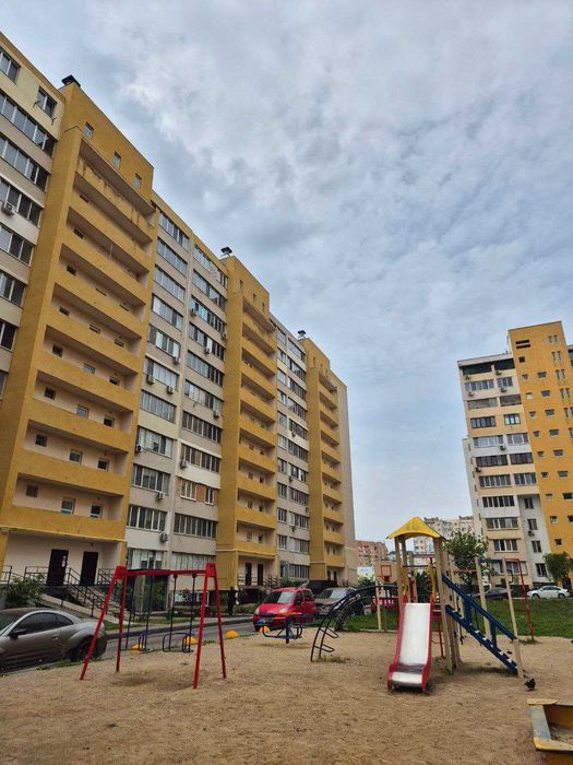 Продам  Евродвушку в кирпичном доме, Современный ремонт   43 000 уе