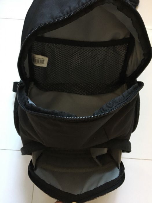 Mochila compacta para máquina fotográfica DSLR