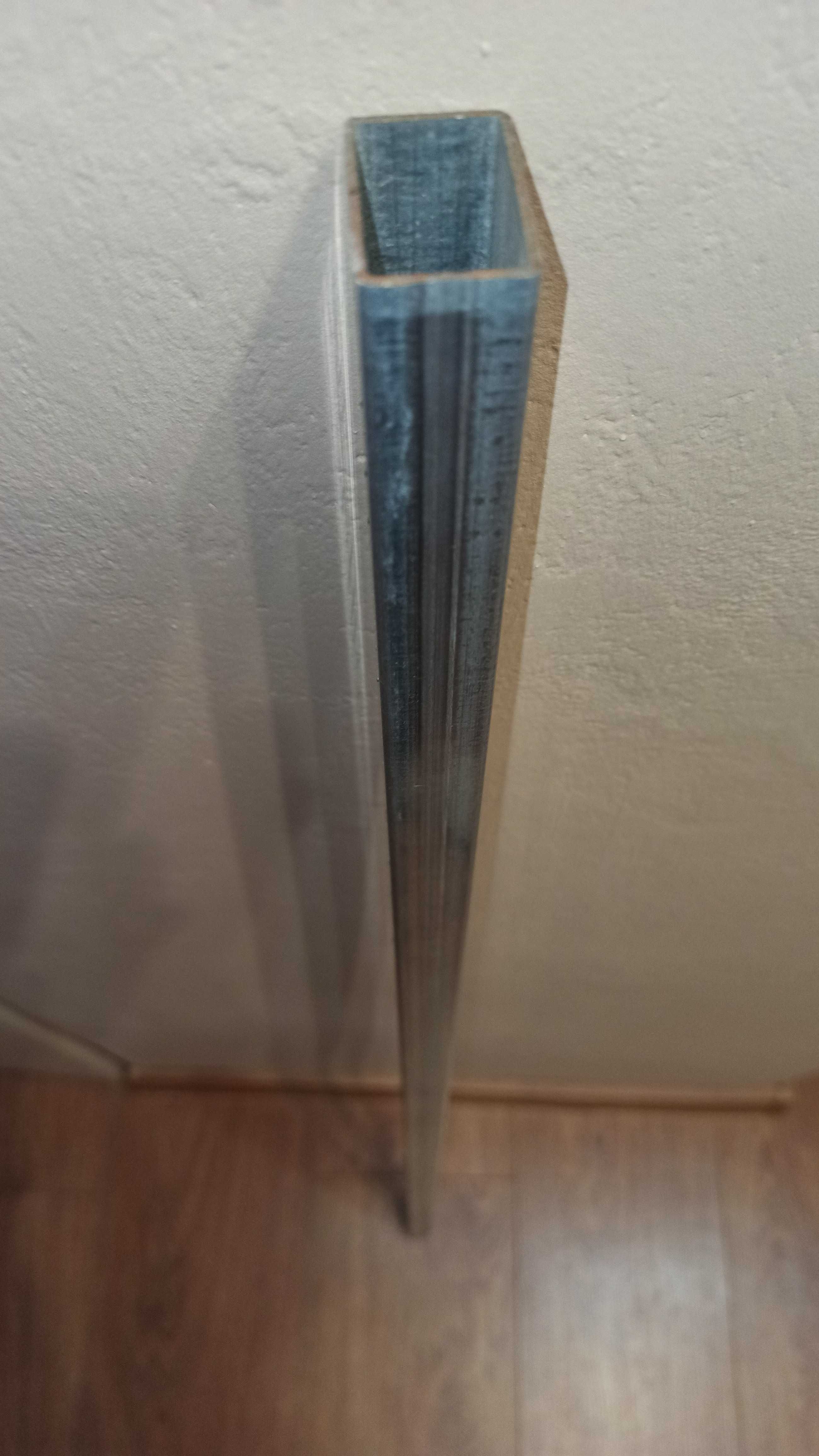Profil ocynkowany 30x20x1,5 mm długość 105 cm